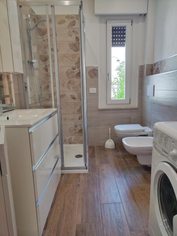 Sweet Apartment - Centre Peschiera del Garda Buitenkant foto